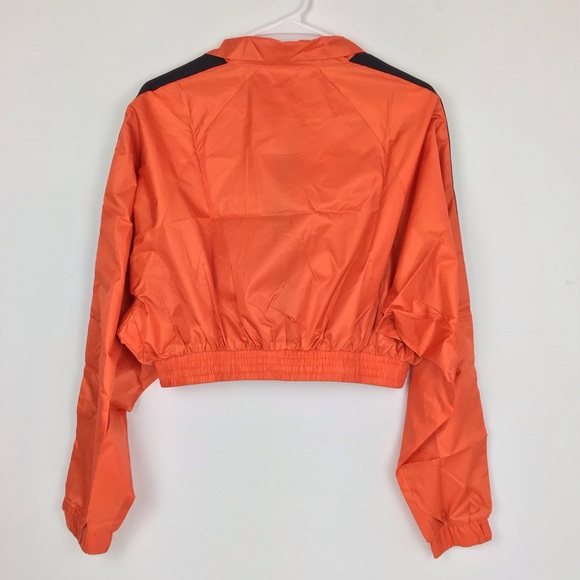 Women’s Cropped Windbreaker Jacket - Picture 5 of 8